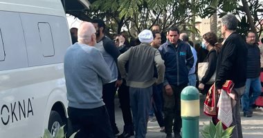 تشييع جثمان شقيق طارق الشناوى بمقابر العائلة