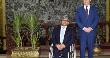 محافظ الأقصر يستقبل سفير نيبال لبحث خطط السياحة والتجارة بين البلدين.. صور
