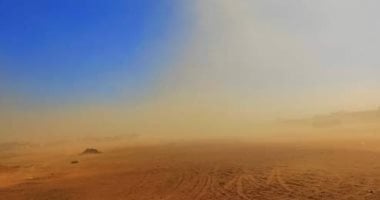 طقس البحر الأحمر.. نشاط رياح وانخفاض الحرارة وعاصفة ترابية بحلايب وشلاتين 
