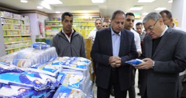 محافظ المنيا يقود حملة مكبرة لضبط الأسعار ومراقبة الأسواق بالمنيا الجديدة وحى غرب
