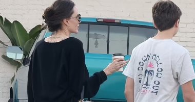 أنجلينا جولى بصحبة ابنها الأصغر فى مدينة نيويورك