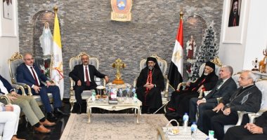 محافظ الإسماعيلية ورئيس جامعة القناة يهنئان الأقباط الكاثوليك بعيد الميلاد