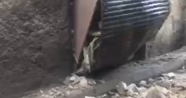 انهيار أجزاء من عقار قديم فى منطقة اللبان بالإسكندرية دون إصابات.. صور