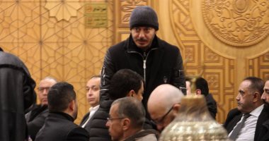 مصطفى شعبان وإياد نصار وجمال العدل فى عزاء والد جومانا مراد