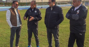 حازم إمام وأبو الوفا يدعمان منتخب 2003 استعدادًا لأمم أفريقيا.. صور