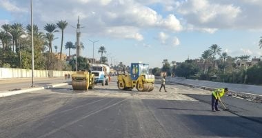 يخدم مناطق ناهيا وكرداسة.. تفاصيل تطوير طريق المنصورية بطول 7 كيلو مترات فى الجيزة