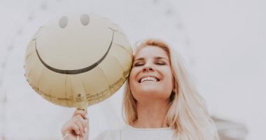 6 حيل نفسية تساعدك على أن تكون في حالة إيجابية ودائمًا للأفضل 