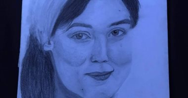 "شهاب" يشارك برسومات فنية تبرز موهبته فى رسم البورترية.. صور