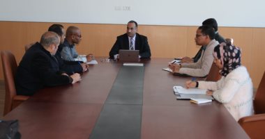 مجلس جامعة طيبة التكنولوجية يناقش استعدادات امتحانات الفصل الأول.. صور