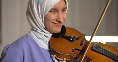 مريم النجدى فنانة لمعت أمام الرئيس السيسى فى "قادرون باختلاف".. تعرف عليها