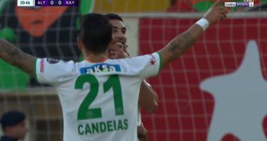 كوكا يسجل هدفًا عالميًا ضد قيصرى فى الدورى التركى.. فيديو