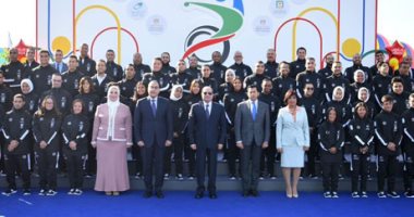 الرئيس السيسي عن أمنيته فى العام الجديد: "ما بقاش ليا حاجة شخصية وربنا يعينى".. صور