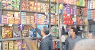 حملات بمدن كفر الشيخ على الأسواق وتحرير محاضر للمخالفين.. صور