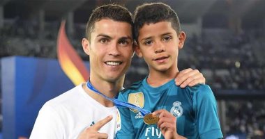 نجل كريستيانو رونالدو يترك أكاديمية مانشستر يونايتد ويعود إلى ريال مدريد