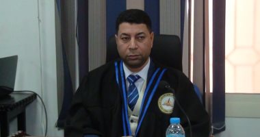 جامعة الازهر تمنح مدرسا مساعدا بكلية التربية العالمية مع مرتبة الشرف 