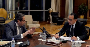 رئيس الوزراء يتابع موقف تجهيزات الانتقال الحكومى للعاصمة الإدارية الجديدة