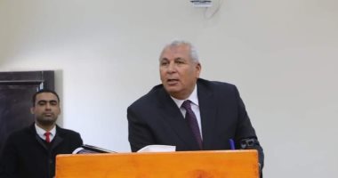 محافظ الوادى الجديد يشهد احتفالية ذوى الهمم ويكرّم أبطال "الأولمبياد الخاص" صور
