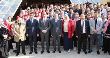 افتتاح معرض العلوم والهندسة"آيسف - الفيوم 2023".. يشارك به 121 طالباً بـ 91 مشروعاً بحثياً.. محافظ الفيوم: المحافظة بجميع قطاعاتها تعمل على خدمة الطلاب.. ورئيس الجامعة: الأبحاث المشاركة في مجالات متنوعة.. صور
