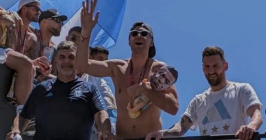مبابي يعلق على سخرية مارتينيز وعلاقته مع ميسي بعد خسارة نهائى كأس العالم