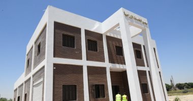 وفرت الوقت والجهد للمواطنين.. المجمعات الحكومية لـ"حياة كريمة" تخدم 500 ألف نسمة من أهالى أبو تشت بقنا.. إنشاء مجمع قرية بخانس بتكلفة 13 مليون جنيه ومجمع خدمات زراعية بـ6 ملايين يخدم 76 ألف مواطن.. صور