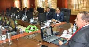 مجلس جامعة الأقصر يعقد اجتماعه الدورى ويناقش استعدادات امتحانات نصف العام