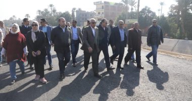 محافظ الجيزة: تنفيذ مشروعات لرفع كفاءة الطرق والمحاور المرورية خلال 2023