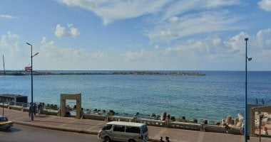 استقرار فى حالة الطقس بعد يوم من الأمطار الغزيرة بالإسكندرية.. صور