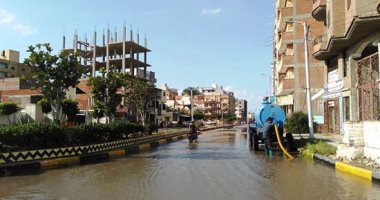 هطول أمطار غزيرة ببلطيم ومحافظ كفر الشيخ يعلن رفع درجة الاستعدادات.. صور