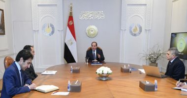 الرئيس السيسي يوجه بالاستمرار فى تنفيذ استراتيجية تطوير قناة السويس بكافة عناصرها