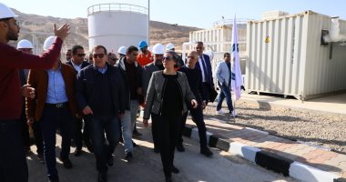 وزيرة البيئة: نعمل على الانتهاء من الصرف الصناعى على خليج السويس لـ11 موقعا 