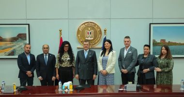 وزير السياحة والآثار يستقبل وفداً من ممثلي كبرى وسائل الإعلام بدولة صربيا