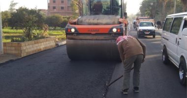 محافظ المنوفية يتابع الموقف التنفيذى بخطة الرصف فى المراكز والمدن 