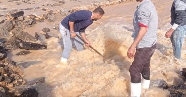 محافظة مطروح يتابع الاستعدادات لمواجهة أثار الأمطار .. صور