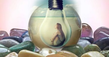  6 أحجار كريمة تخلصك من الانطوائية.. منها عقيق الطحالب 