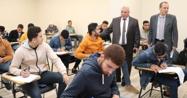 رئيس جامعة الدلتا التكنولوجية يتفقد سير اختبارات الفصل الدراسى الأول