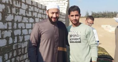 حمادة هلال مع أبطال "المداح 3" فى قنا.. صور