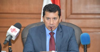 وزير الرياضة يتواصل مع بطلة "قادرون باختلاف" فى القوس والسهم ويكلف برعايتها