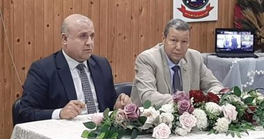 وكيل تعليم دمياط يعقد اجتماعًا لمناقشة الإستعداد لامتحانات نصف العام 