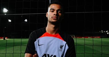 ليفربول يعلن إتمام صفقة جاكبو ويحدد موعد مشاركته الأولى مع الريدز