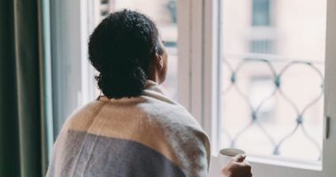 أبراج لا تفضل السفر والمغامرات.. بيحبوا دفا البيوت.. أبرزها السرطان 
