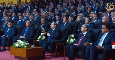 الرئيس السيسي: "الحكومة مطحونة جدا.. ولسه بدرى قوى على تطوير سوهاج"