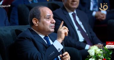 الرئيس السيسى لشباب يطورون مشروعات جديدة: "كل الدعم من صندوق تحيا مصر"
