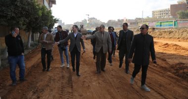 محافظ كفر الشيخ يتفقد عددا من المشروعات الخدمية ..صور