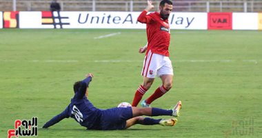 الأهلى يحقق الفوز على إنبى بثنائية أفشة وأليو ديانج