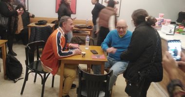 خيري بشارة وأمير رمسيس أول الحضور في برنامج "سينما خيري بشارة" 