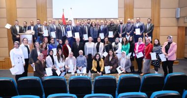 وزيرة البيئة تكرم فريق عمل مؤتمر المناخ على دورهم فى إنجاح COP27