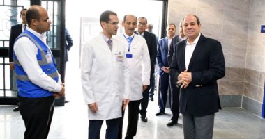 الرئيس السيسى فى ختام جولته بسوهاج بعد افتتاح مشروعات قومية: مصر قادرة على كتابة التاريخ.. إجراءات حماية اجتماعية لتقليل آثار موجات التضخم العالمية.. وماضون قدما بمسيرة تطوير الصعيد لتحقيق ما يحتاجه من تنمية