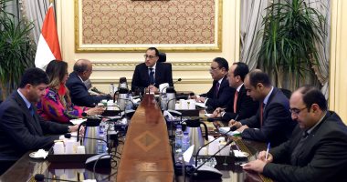 رئيس الوزراء يتابع مع وزير قطاع الأعمال العام عددا من ملفات عمل الوزارة