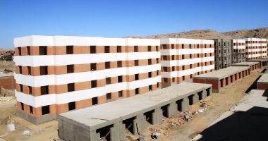 حلم "سكن كريم" يتحول إلى حقيقة فى قرية "سِلوا" بأسوان.. المبادرة الرئاسية توفر 17 عمارة سكنية بإجمالى 136 وحدة.. والأهالى: المشروع يحل مشاكل الزيادة السكانية.. ويوفر مسكنا حضاريا آمنا للمصريين.. صور