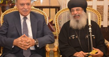 محافظ القليوبية يقدم التهانى للإخوة الأقباط بمناسبة عيد الميلاد المجيد.. صور